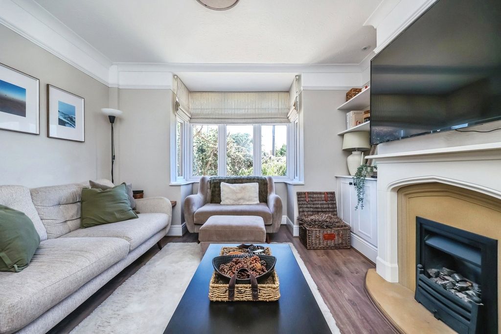 Property photo 3 of 20 Pbox-Img.Jpg