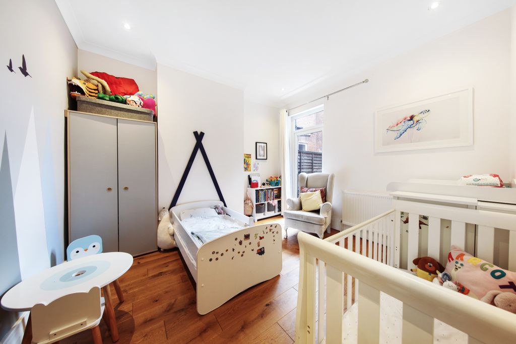 Property photo 2 of 8 29 Furness Road - 5J3Hatilyqegsgjnqi2K