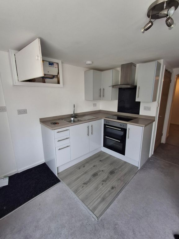 Property photo 1 of 3