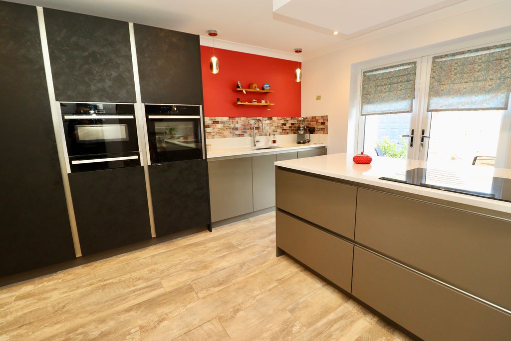 Property photo 3 of 23 Img_4381