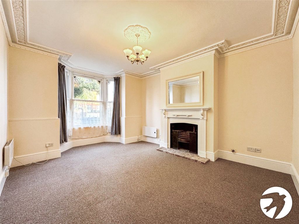 Property photo 2 of 11 Picture 2