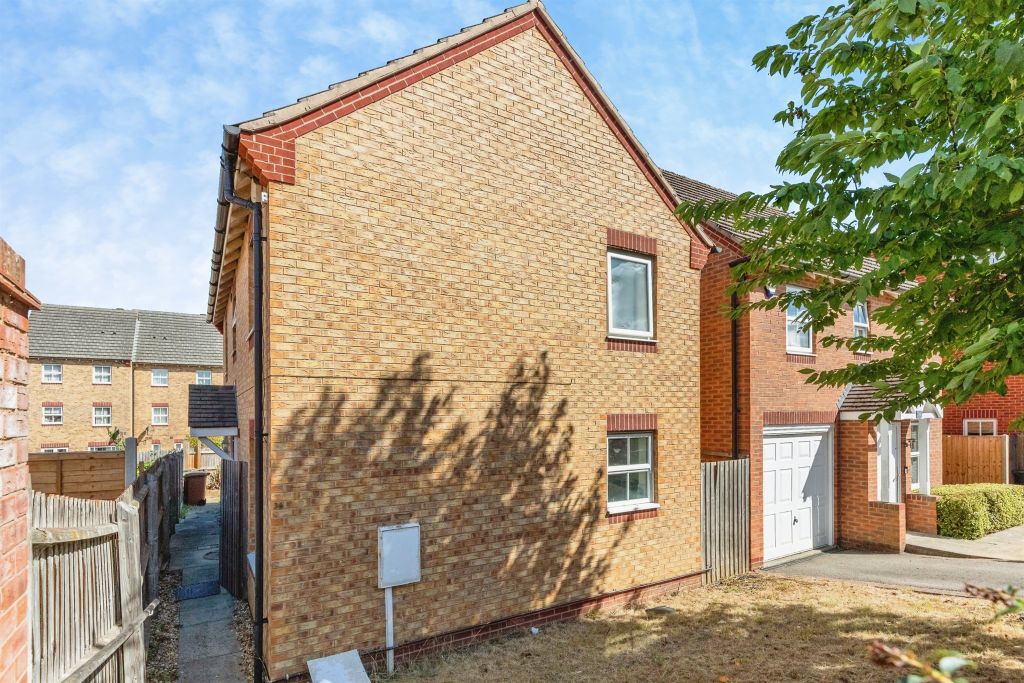 Property photo 2 of 19