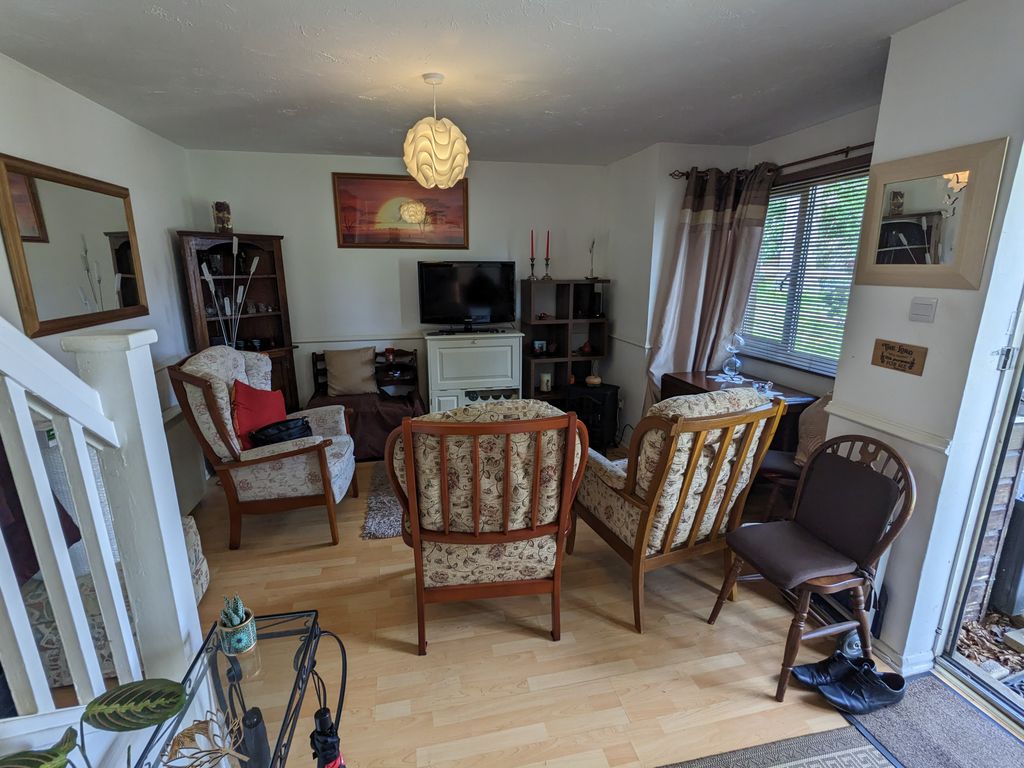 Property photo 2 of 6
