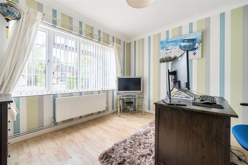 Additional image 8 of 4 bed detached house for saleThe Avenue, Crowthorne, Berkshire RG45