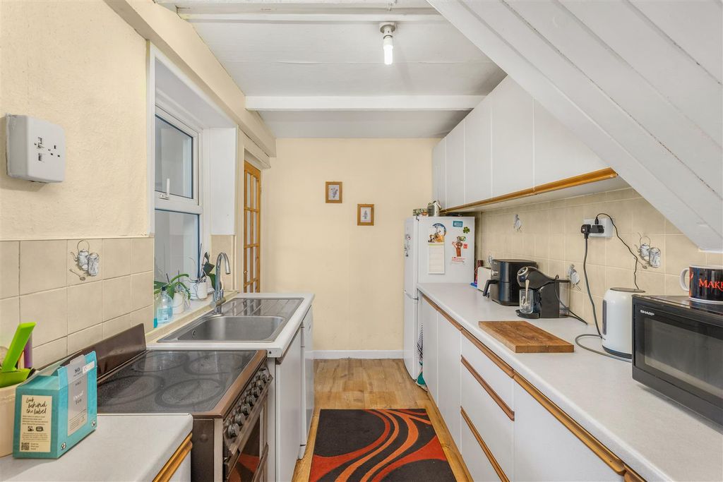 Property photo 3 of 15 7 Horton View, Banbury-6.Jpg