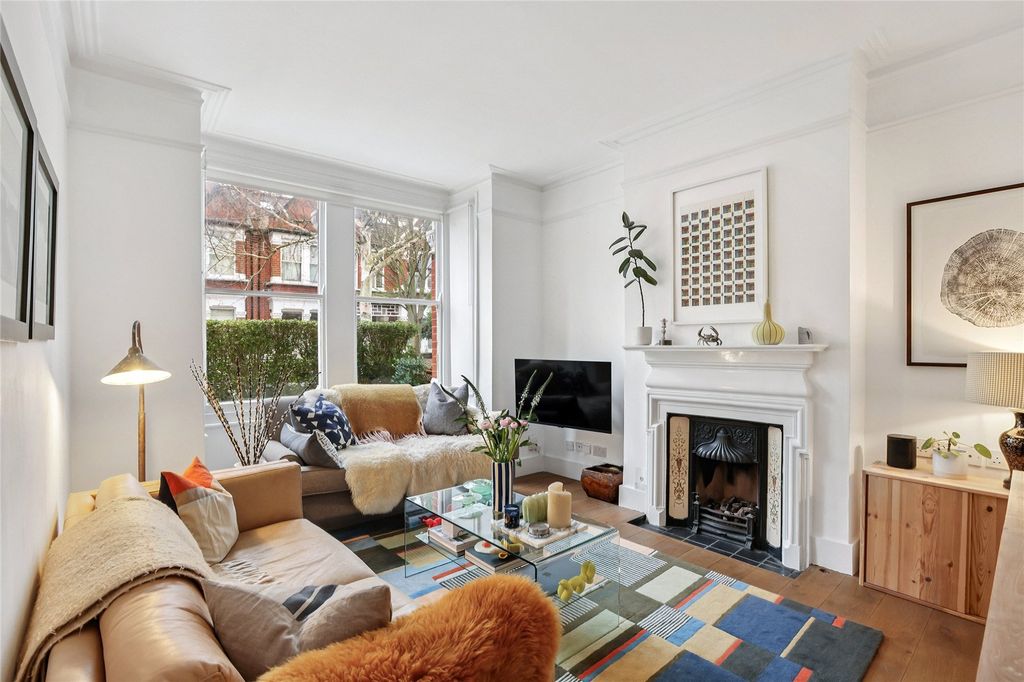 Property photo 2 of 14 Reception