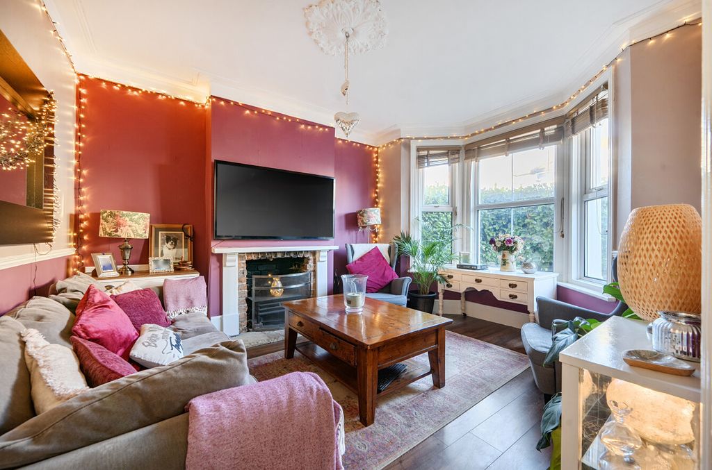 Property photo 2 of 14 1421745-22-69A5c5...