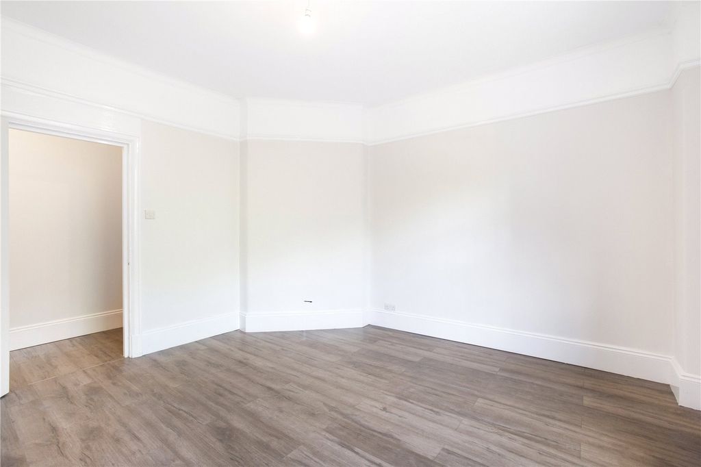 Property photo 1 of 12 Picture No. 03