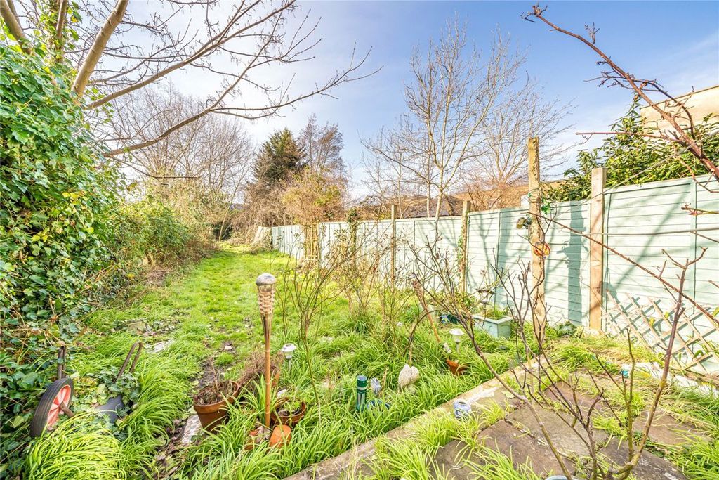 Property photo 3 of 6