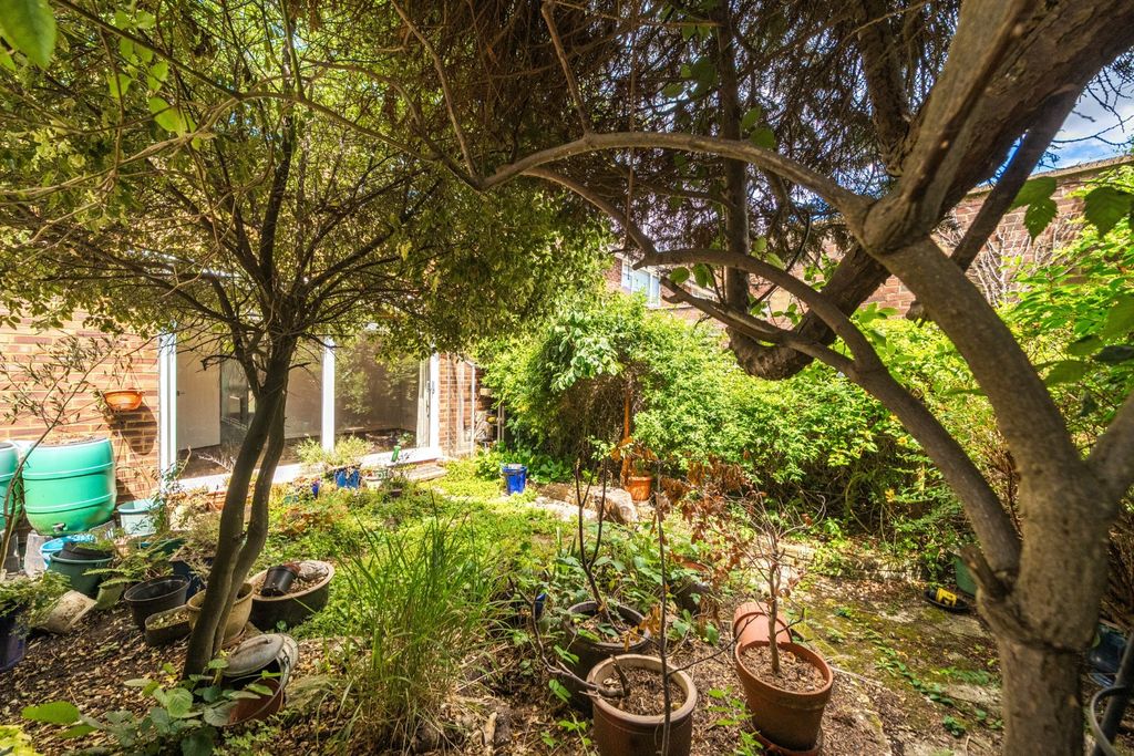 Property photo 3 of 13 Picture No. 16