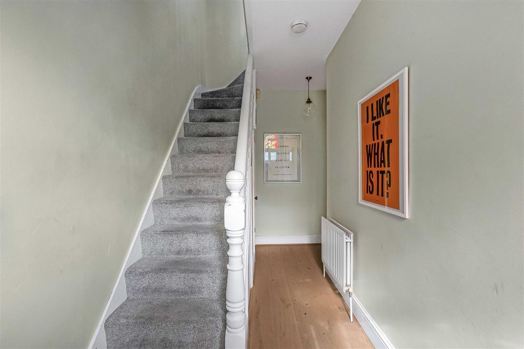 Property photo 3 of 28 4_75490.Jpg