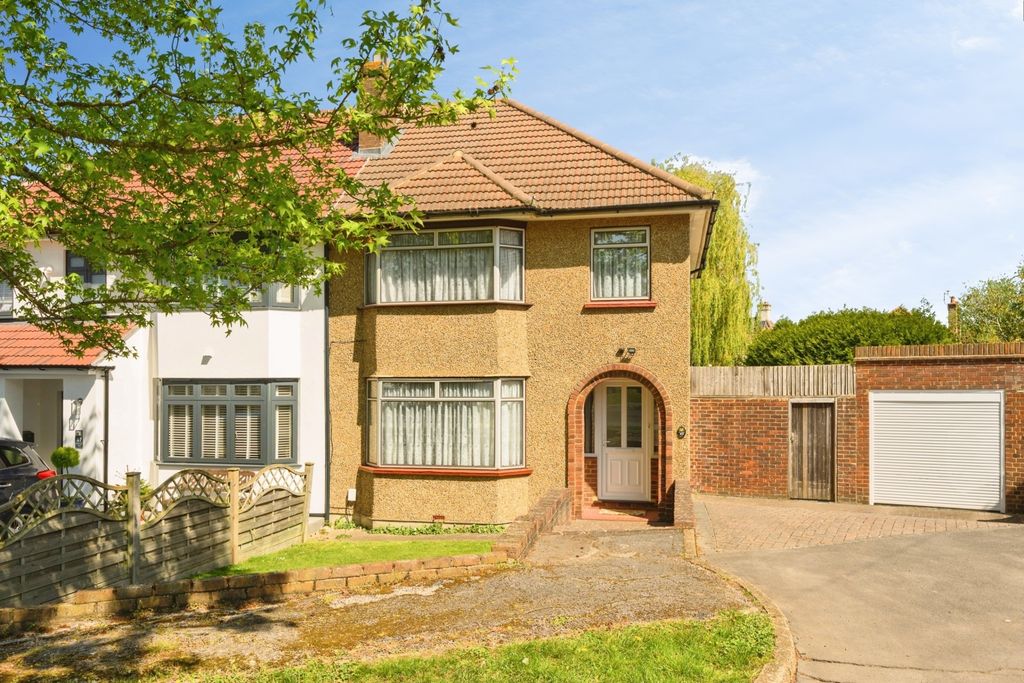 Property photo 2 of 15 Picture No. 13