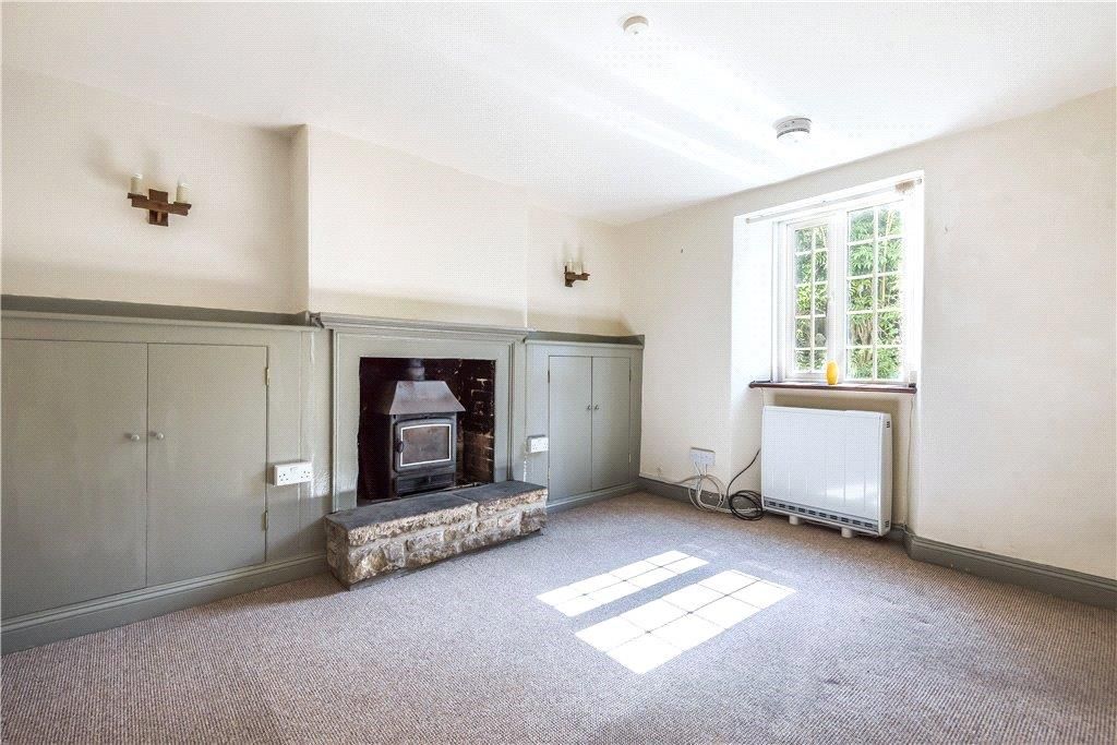 Property photo 2 of 8 Sitting Room