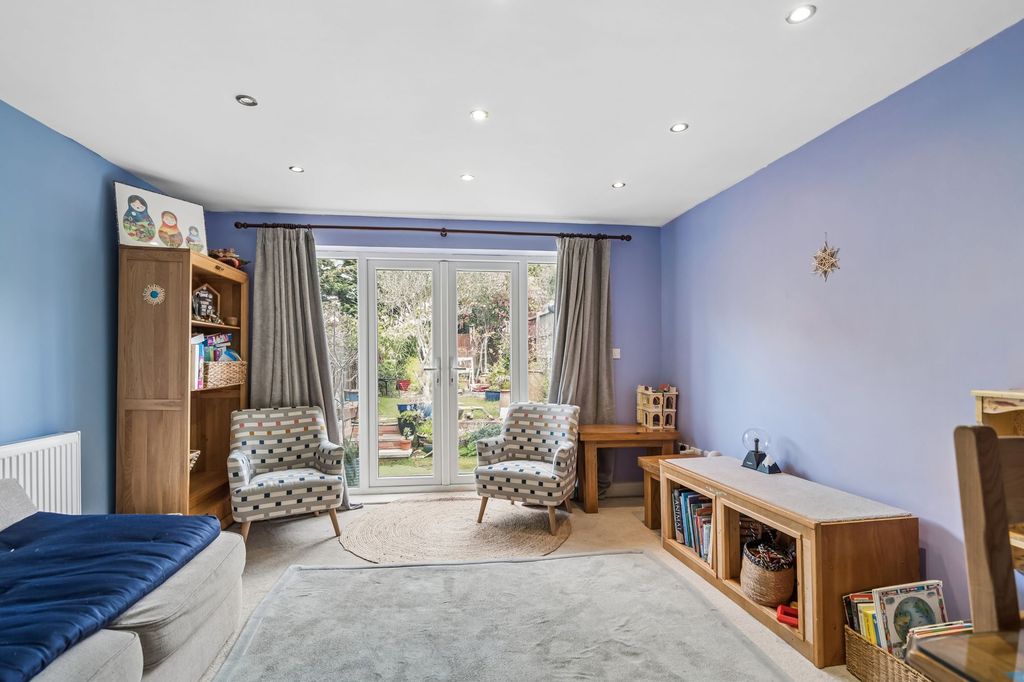 Property photo 3 of 15