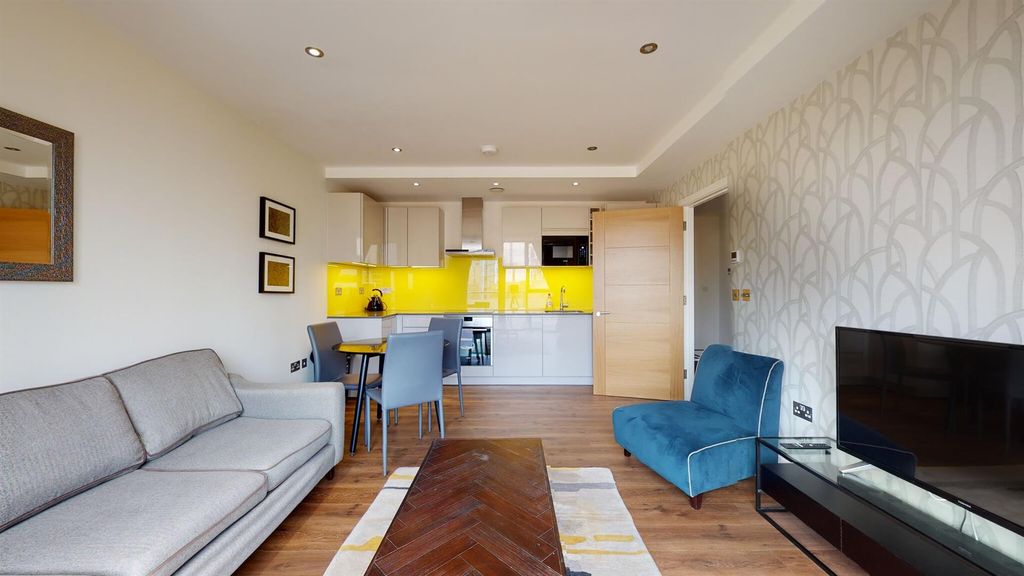 Property photo 2 of 19 62F615F29c364B00133Fafa1_0A0Dde44Fd86c7601761F26B5