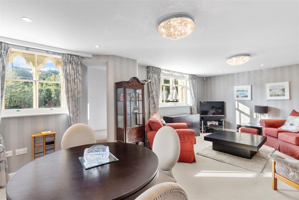 Property photo 2 of 31 28 All Saints - Te-20251001T113116Z-1-001_28 All S