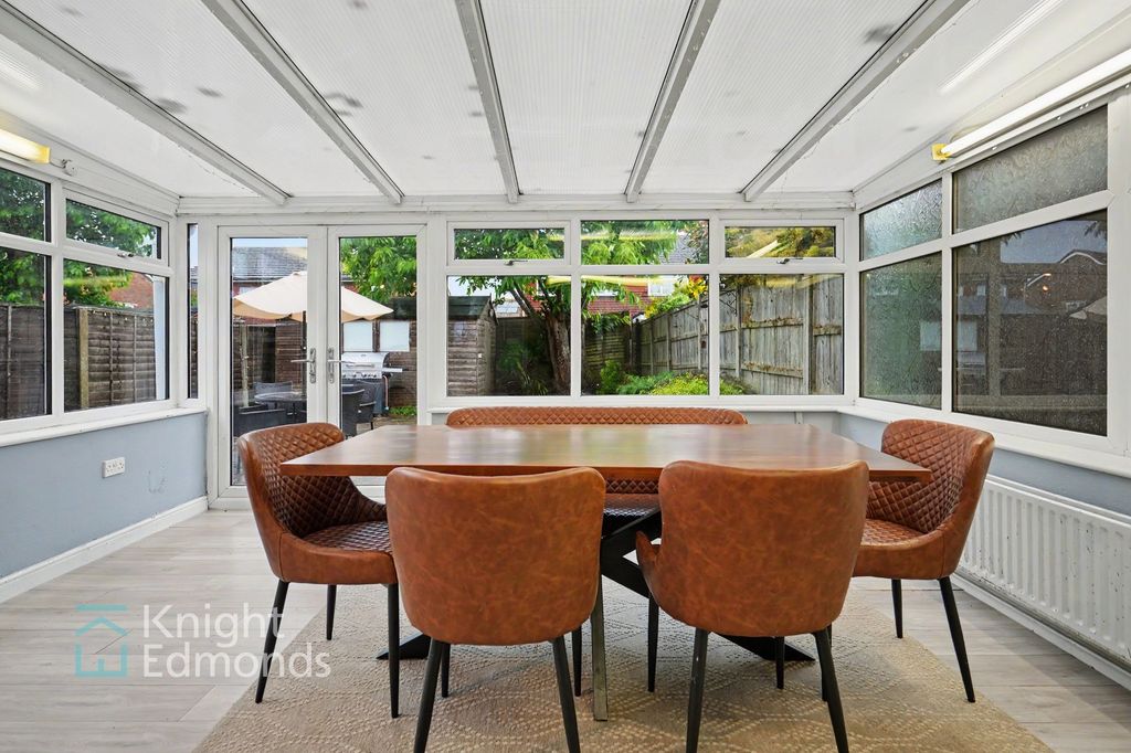 Property photo 3 of 16 Dining Room / Sun Room