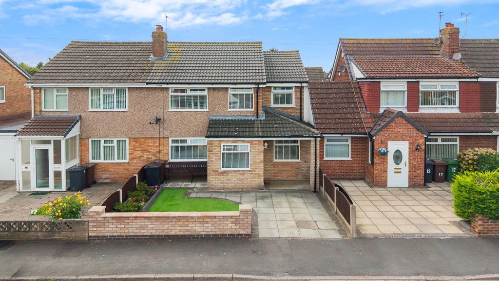 Property photo 2 of 34