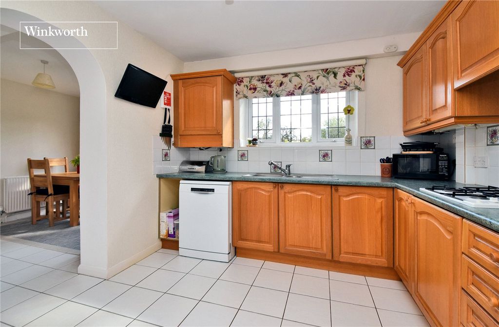 Property photo 3 of 19 Picture No. 24