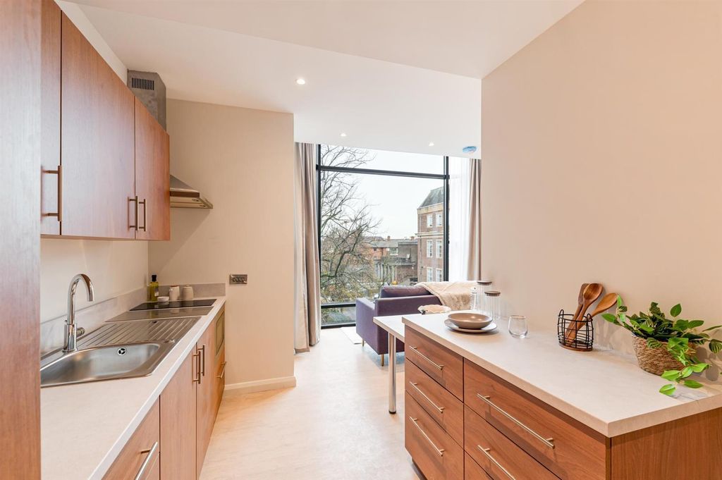 Additional image 7 of Studio to rentElmwood Avenue, Belfast BT9