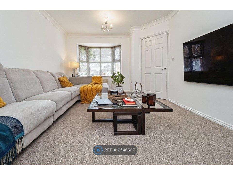 Property photo 2 of 16 Living Room