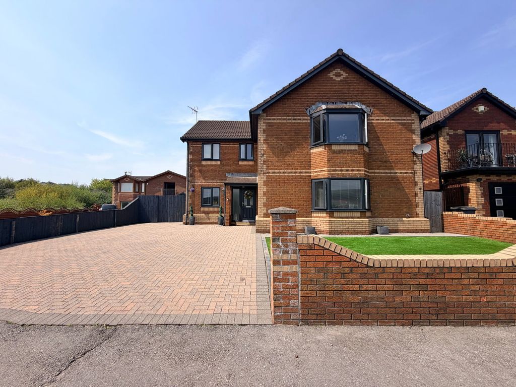 Property photo 3 of 59