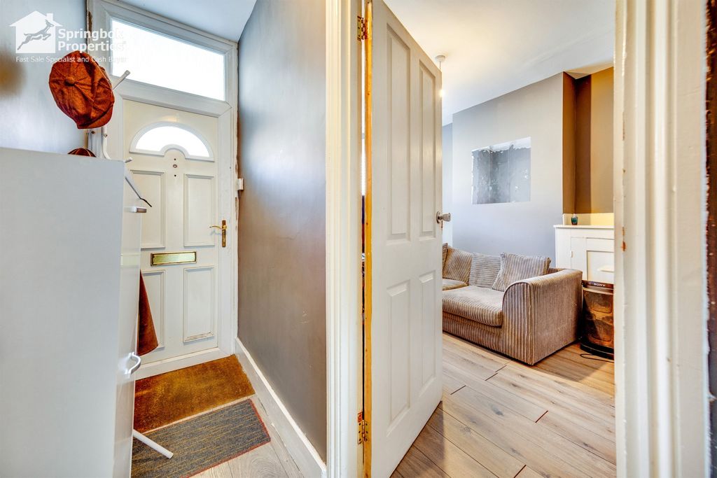 Property photo 2 of 19 Image 1