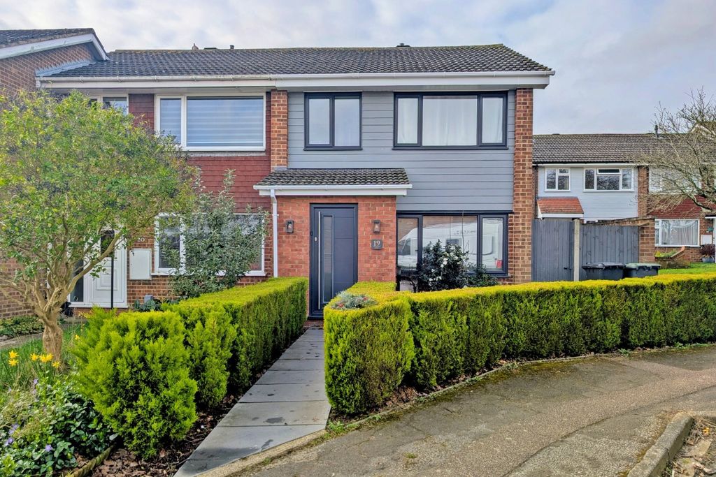 Property photo 1 of 8 4974440