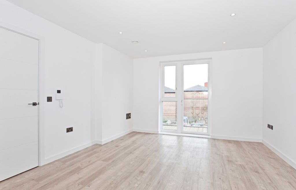 Property photo 2 of 4