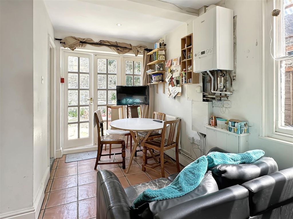 Property photo 3 of 20 Img (7).Jpg