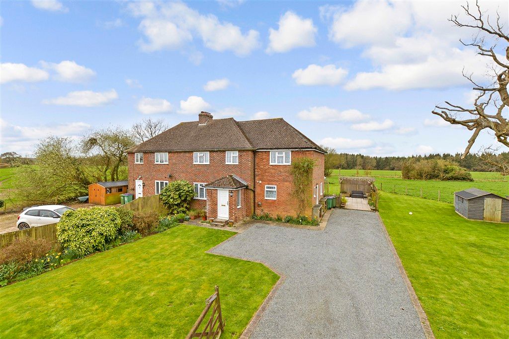 Property photo 1 of 13 External (Web)