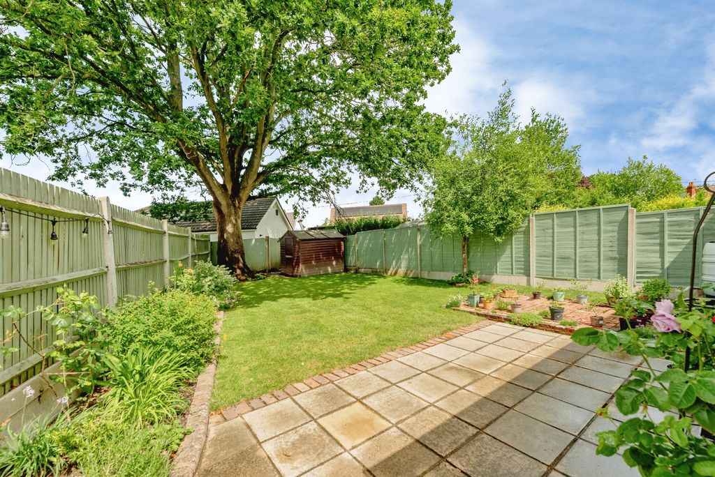 Property photo 2 of 17