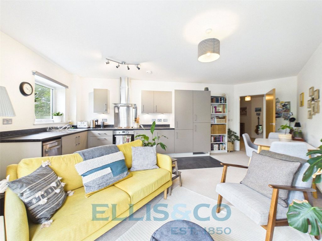 Property photo 3 of 10 Picture No. 07