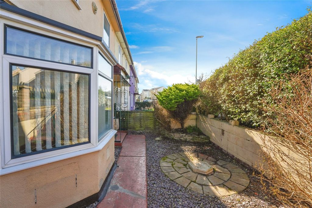 Property photo 2 of 19 Picture No. 26