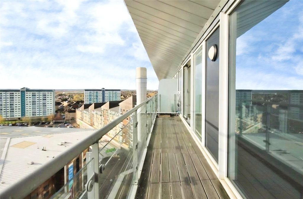 Property photo 1 of 13 Balcony