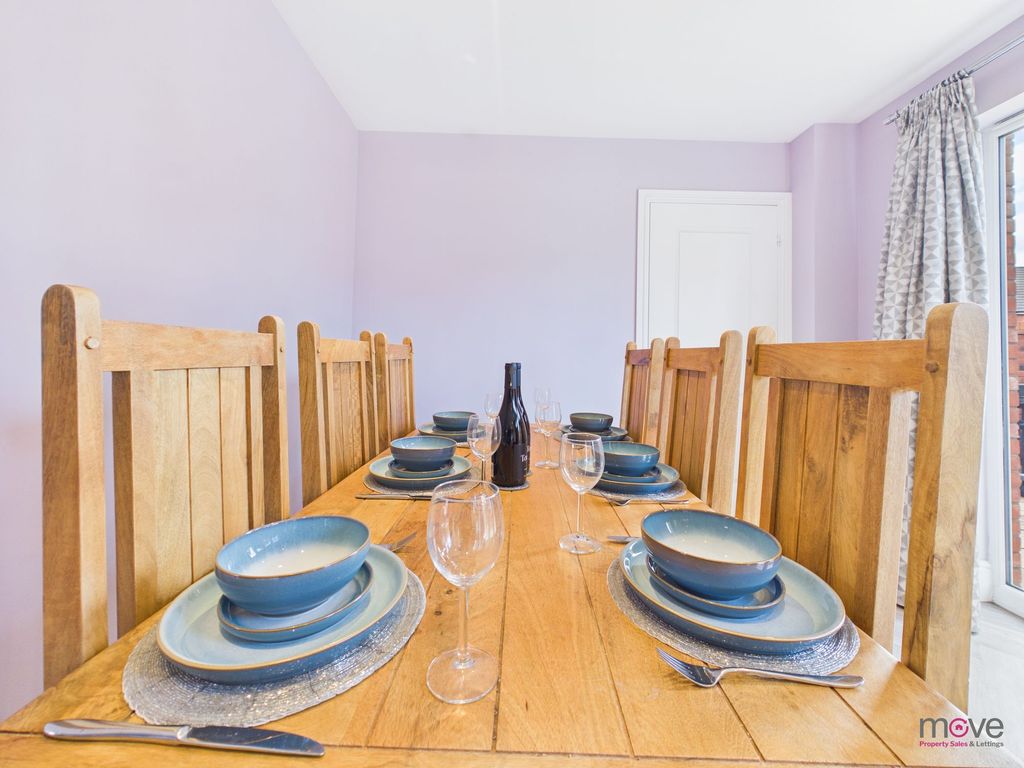 Property photo 3 of 33