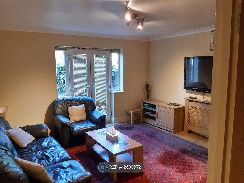 Property photo 2 of 9