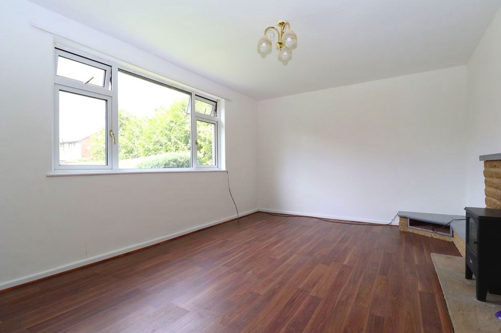 Property photo 2 of 7 Photo 1