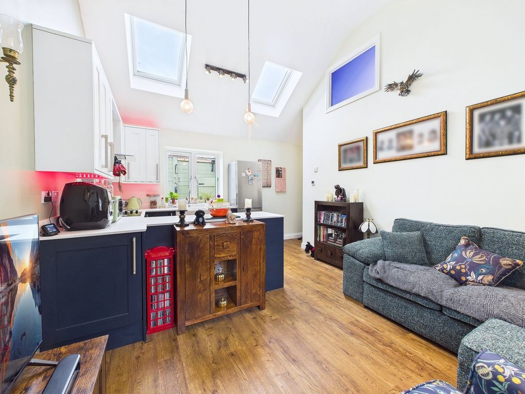 Property photo 1 of 24