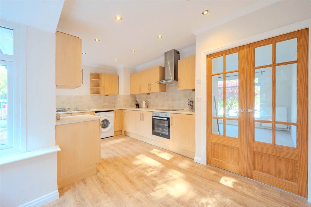 Property photo 2 of 10 Picture No. 26