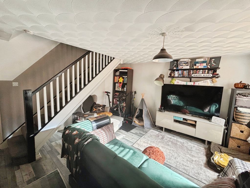 Property photo 2 of 13 Pbox-Img.Jpg