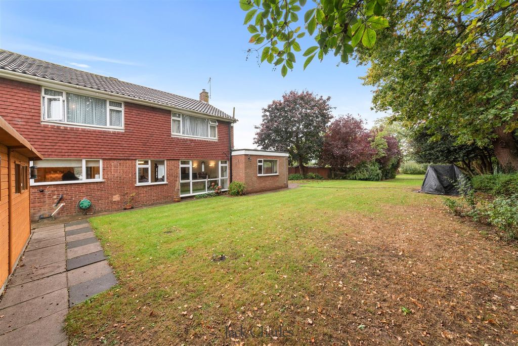 Property photo 2 of 27 9 Correnden Road_-32.Jpg