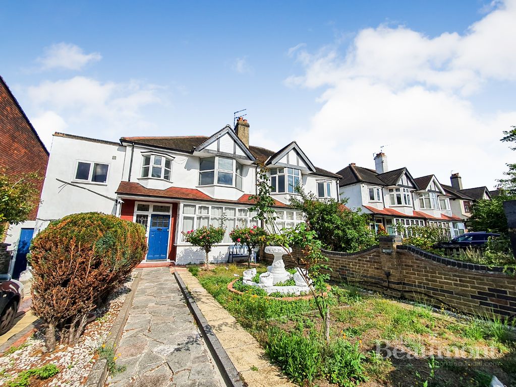 Property photo 1 of 9