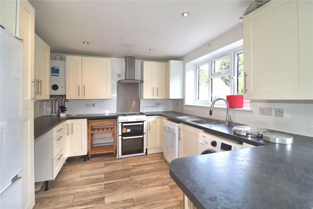 Property photo 3 of 13 Picture No. 15