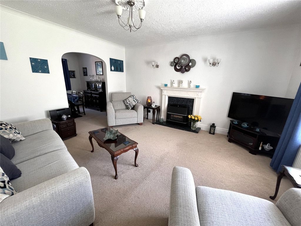 Property photo 3 of 24 Picture No. 42