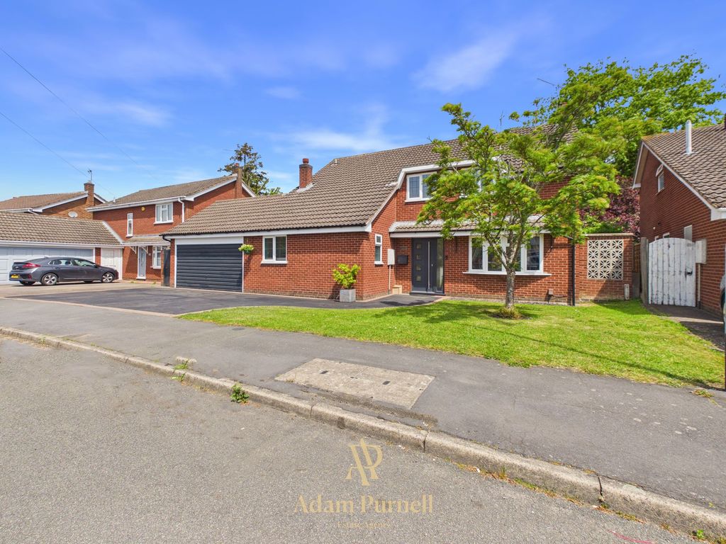 Property photo 1 of 34
