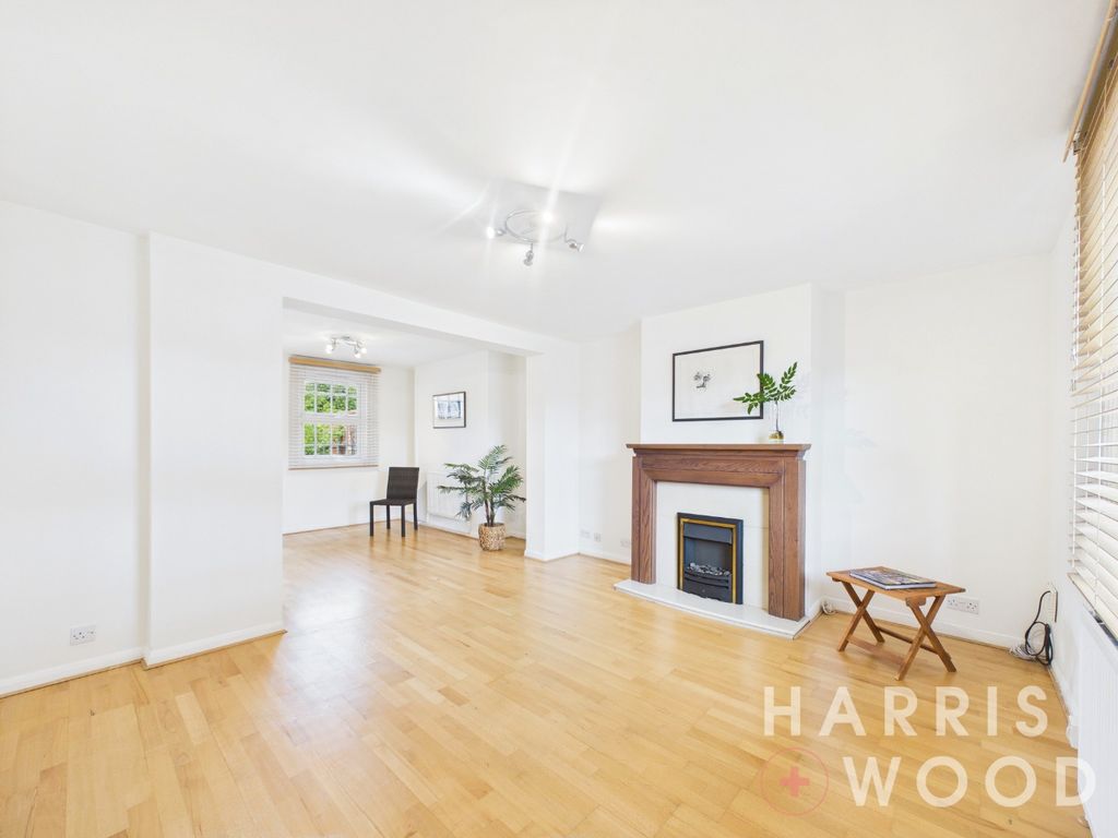 Property photo 2 of 16 5348631