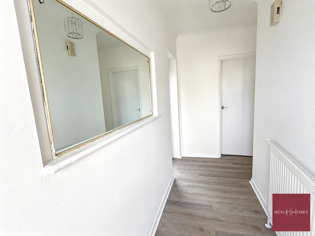 Property photo 2 of 20 Hallway
