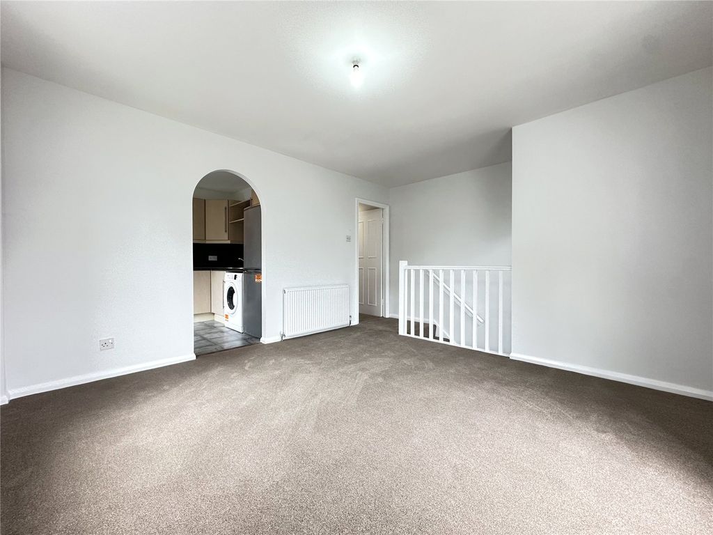 Property photo 3 of 9 Picture No. 31