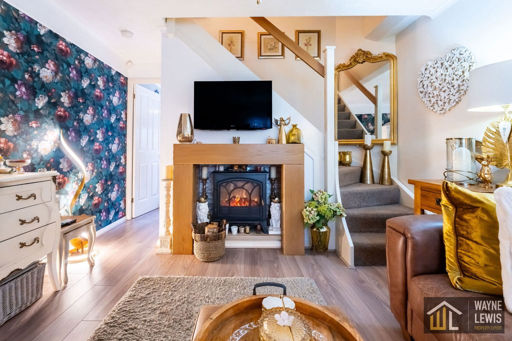 Property photo 3 of 26